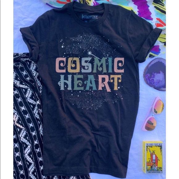 Black Cosmic Heart Tee - Picture 3 of 3